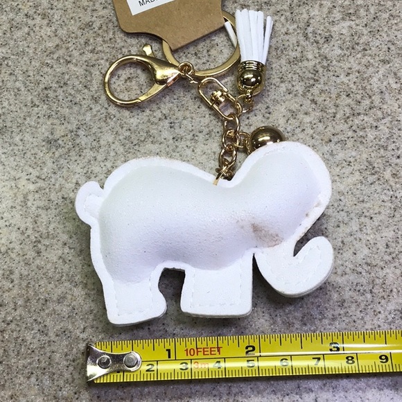 ALABAMA FANS Elephant Keychain white/blK crystal - Picture 3 of 6